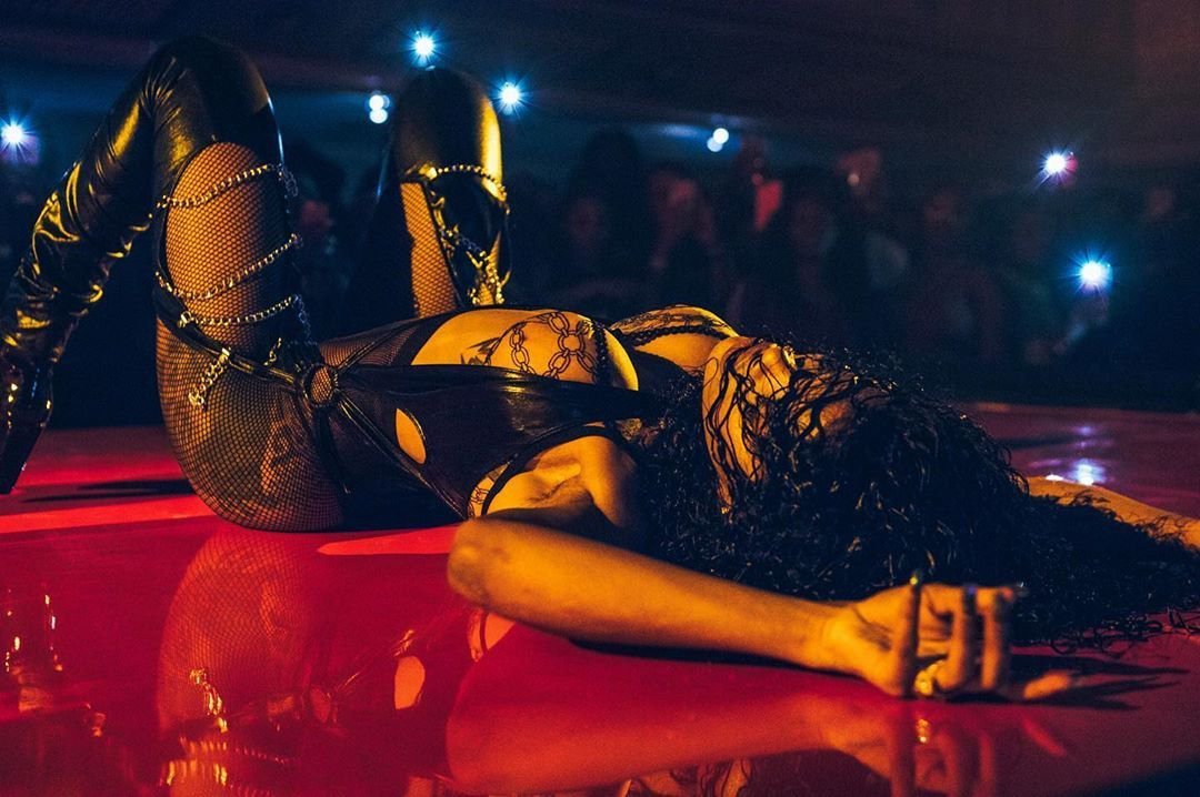 Teyana-Taylor-Sexy-on-a-Stage-14